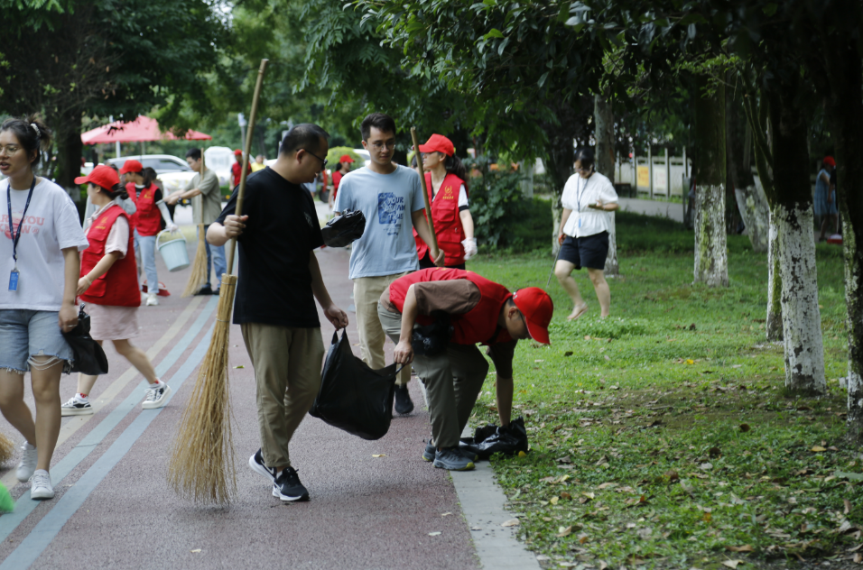 迎大運盛會 展文明形象 |海蓉開展掃除道公益活動！